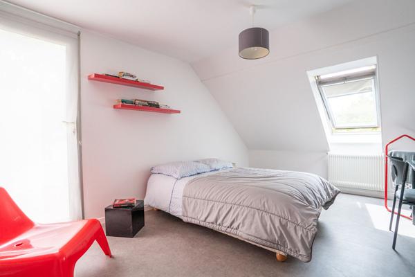 TOURS NORD, maison d'architecte, 4 chambres, jardin, sous-sol