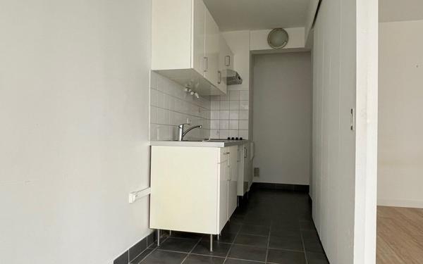 Appartement à vendre    1 pièce • 40,35 m2 Paris 16