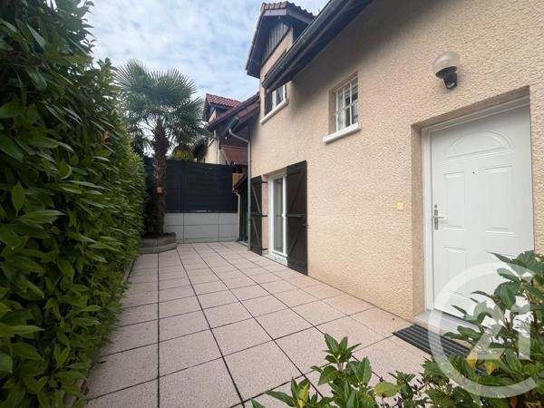 Maison à vendre  7 pièces - 89,87 m2 COLLONGES SOUS SALEVE - 74