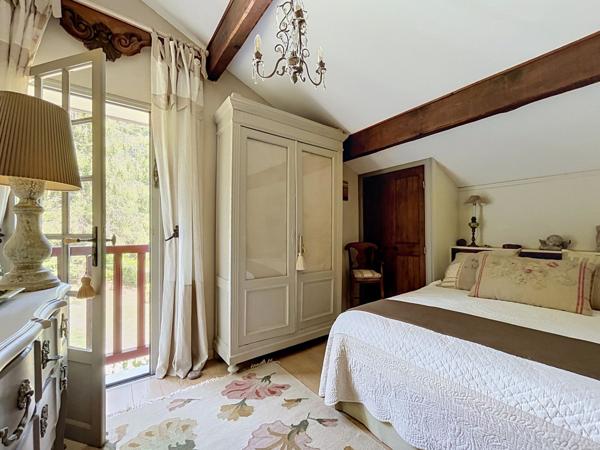 Vente Maison de luxe Saint-Pée-sur-Nivelle 7 Pièces 181 m²