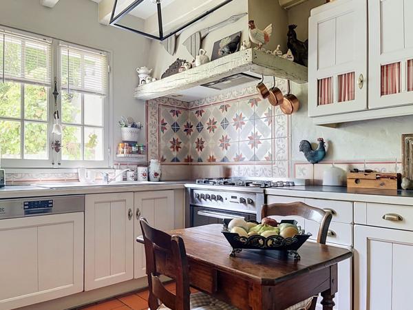 Vente Maison de luxe Saint-Pée-sur-Nivelle 7 Pièces 181 m²