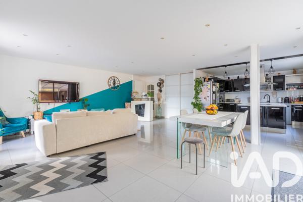 Maison à vendre 5 pièces 122 m² Paray-Vieille-Poste