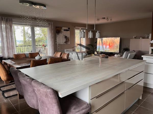 Bouc-Bel-Air (13320) Superbe appartement T3 de 82m2 avec terrasse garage et parking extérieur à BOUC BEL AIR