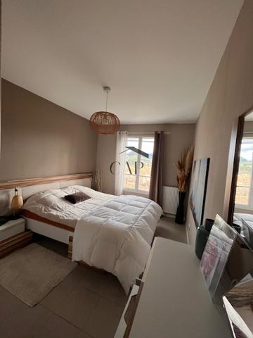 Bouc-Bel-Air (13320) Superbe appartement T3 de 82m2 avec terrasse garage et parking extérieur à BOUC BEL AIR