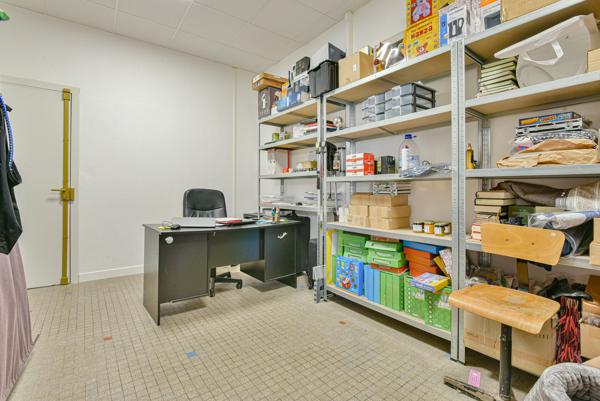 Immeuble
        
        - 200 m² Exclusivité 165 900 €*