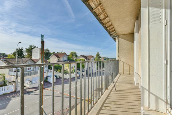 Immeuble
        
        - 200 m² Exclusivité 165 900 €*