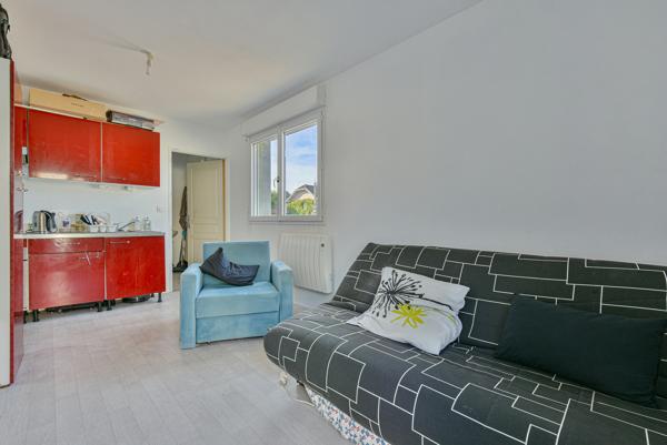 Immeuble
        
        - 200 m² Exclusivité 165 900 €*