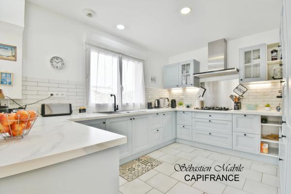 Maison de plain-pied avec double garage à vendre à Roz sur Couesnon (35) en Baie du Mont Saint Michel