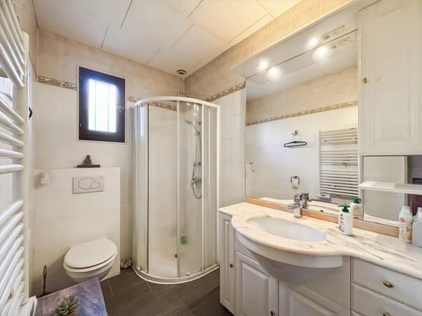 A VENDRE St Genis-Pouilly - Maison individuelle T4