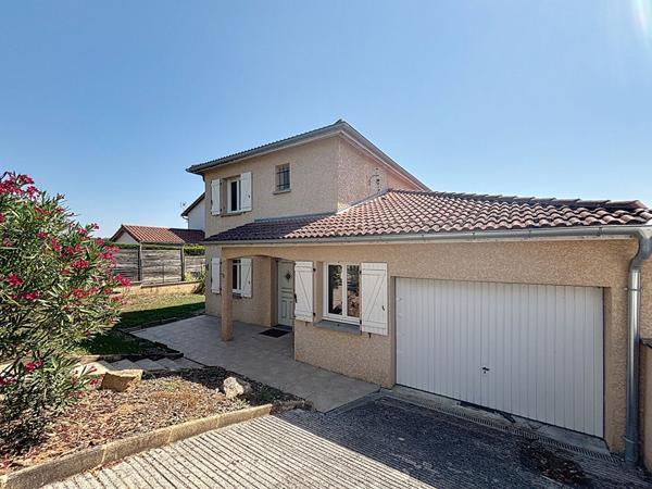 Maison de 105m2, 4 chambres, terrain de 730m2 au calme