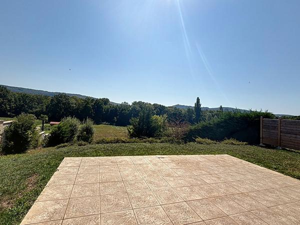 Maison de 105m2, 4 chambres, terrain de 730m2 au calme