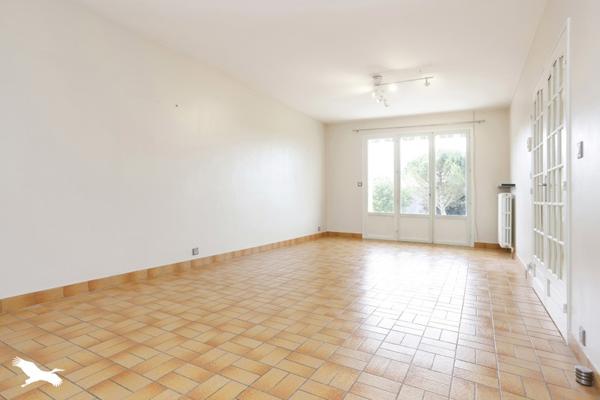 Maison à vendre 299 000 € Saint-Cyr-sur-Loire 6 p 159 m² DPE D