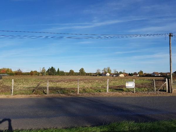 CHASSENARD, Terrain constructible de 1447 m²
