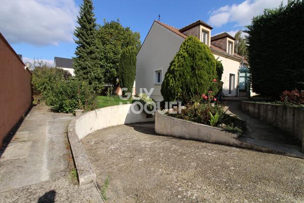 Grande maison familiale VERNEUIL L'ETANG