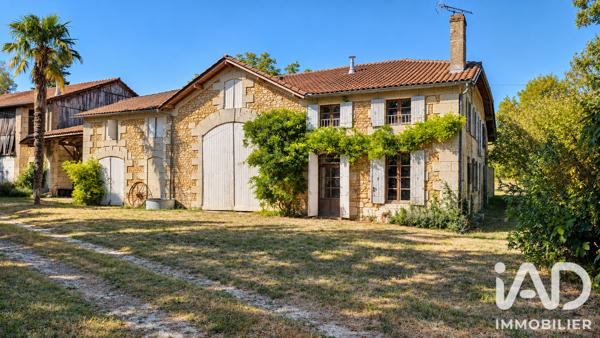 Maison à vendre 16 pièces 407 m² Montlieu-la-Garde