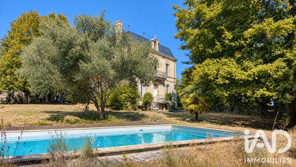 Maison à vendre 16 pièces 407 m² Montlieu-la-Garde