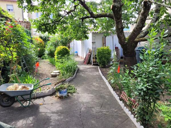 Vente Maison 6 pièces 162 m2 à Laroque-d'Olmes