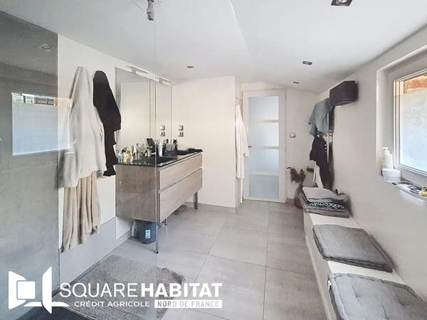 Maison à vendre 10 pièces 220m² Douchy-les-Mines (59282)