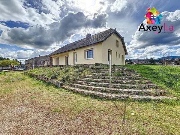 Ambierle (42820) A LOUER - AMBIERLE - MAISON PLAIN PIED, 4 CHAMBRES, TERRAIN ET GRAND GARAGE