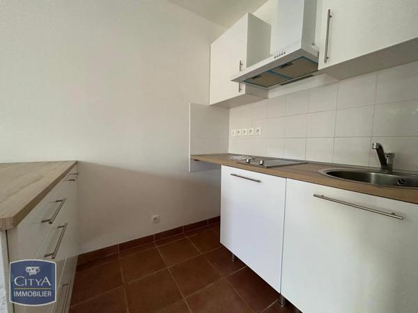 Appartement à louer 2 pièces 36.85m² Épernon (28230)