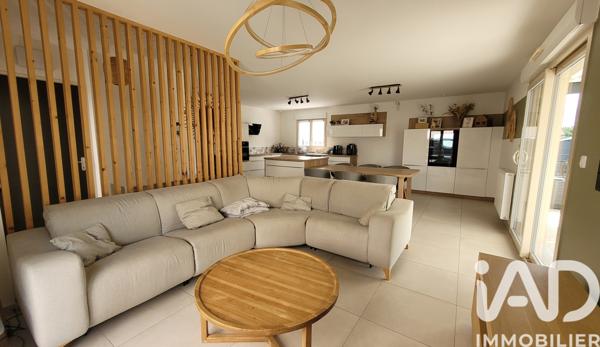 Maison à vendre 5 pièces 110 m² Châlons-en-Champagne