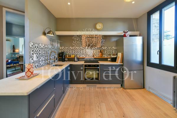 Vaison-la-Romaine (84110) Maison des années 30 rénovée dans quartier prisé