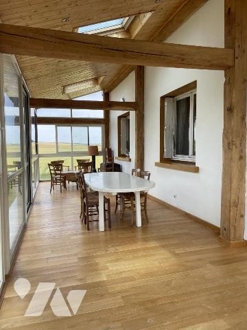 LONGEVAS (51470), maison de 8 pièces. Terrain de 1120 m².