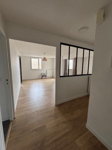 Appartement à ROISSY EN BRIE (77680)