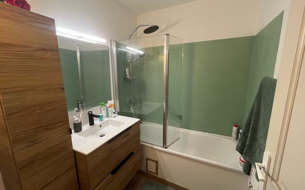 Appartement à vendre    3 pièces • 72 m2 Bayonne