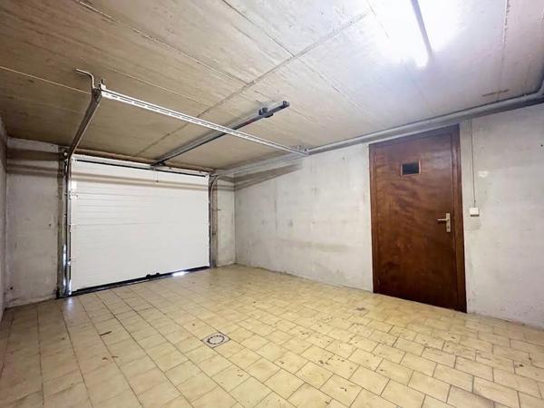 Maison centre village proche gare avec jardin et double garage