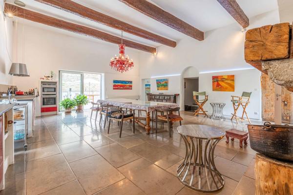 Vente Maison de luxe Béziers 6 Pièces 506 m²