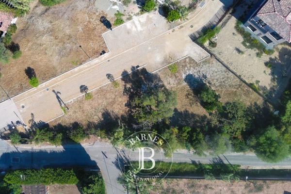 Hyères, Terrain constructible  853 m² à vendre