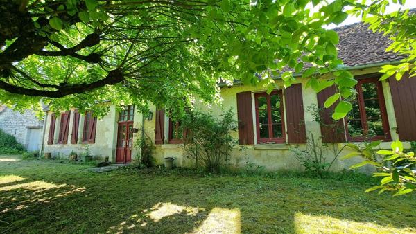 Noyers-sur-Cher : Deux Longères de Charme dans un Havre de Paix!