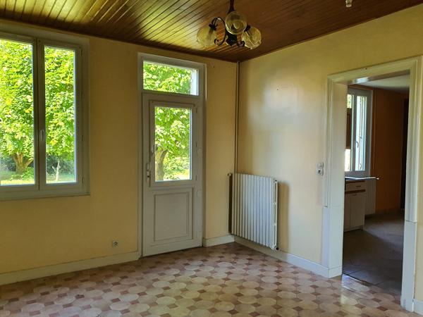 Noyers-sur-Cher : Deux Longères de Charme dans un Havre de Paix!