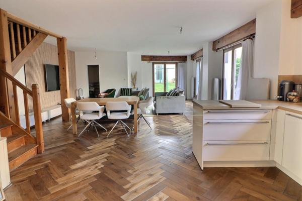 Appartement Rez de jardin Saint Priest Village 5 pièces 145 m2 terrasse jardin