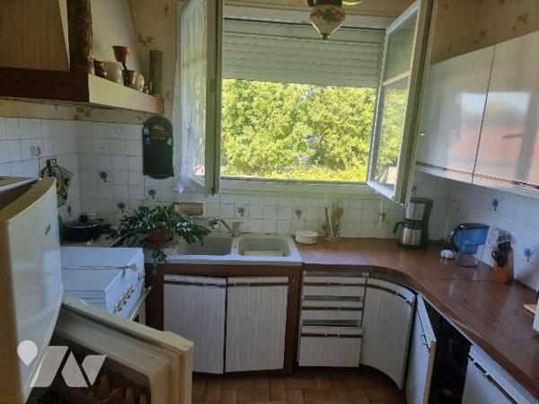 À vendre à Romorantin (41), Venez découvrir cette maison, idéalement située à Romorantin et off...