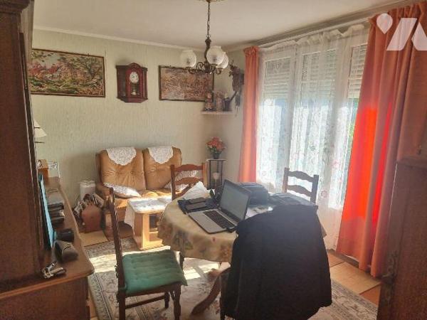 À vendre à Romorantin (41), Venez découvrir cette maison, idéalement située à Romorantin et off...