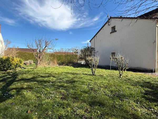 Immeuble Lurcy Levis 10 pièce(s) 221 m2