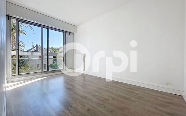 Appartement à louer    2 pièces • 42 m2 Bourg-la-Reine