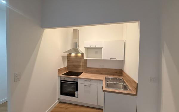 Appartement à louer    3 pièces •  Marcillac-Vallon