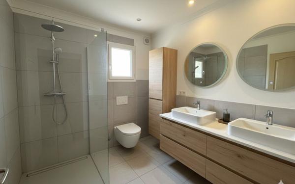 Maison à vendre    5 pièces •  Poulx