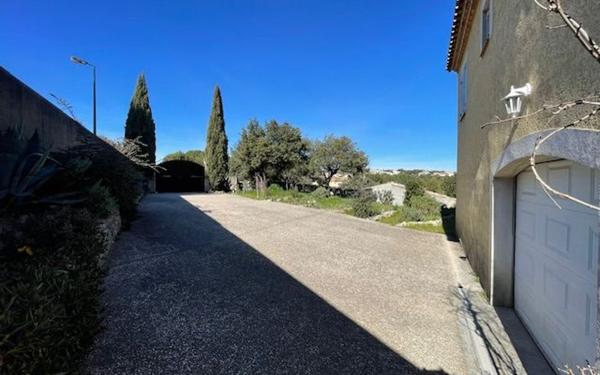 Maison à vendre    5 pièces •  Poulx