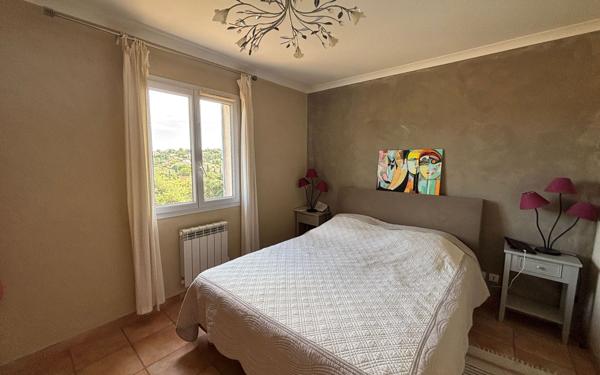 Maison à vendre    5 pièces •  Poulx