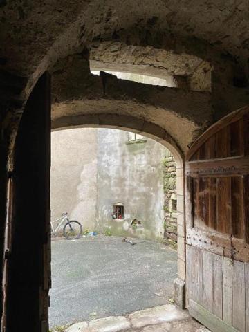 Bureau à louer aux Vans (07140)