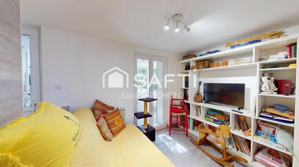 Maison d’architecte – Centre-ville de Hyères au calme absolu