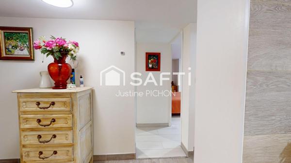 Maison d’architecte – Centre-ville de Hyères au calme absolu