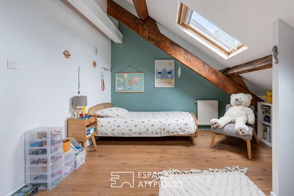 Maison familiale type loft cachée à deux pas du jardin des plantes