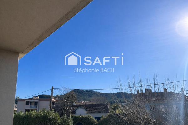 Exceptionnellement situé – Carré d’Or des Lecques, à 80 m de la plage