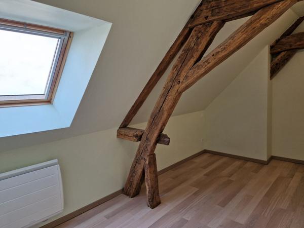 Location Appartement110,7 m² - 6 Pièces - MONTARGIS (45200)