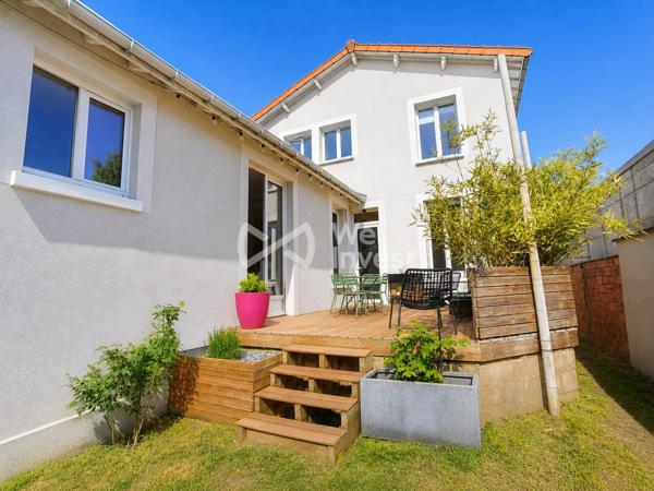 Maison familiale pleine de charme avec jardin, terrasse et garage au Perreux-sur-Marne